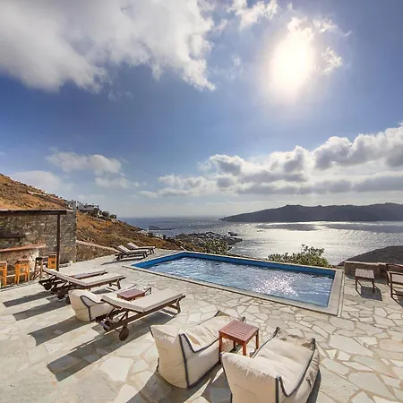 Villa In Mykonos Near Agios Sostis *